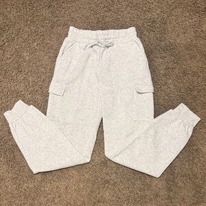 Women’s gray jogger pants